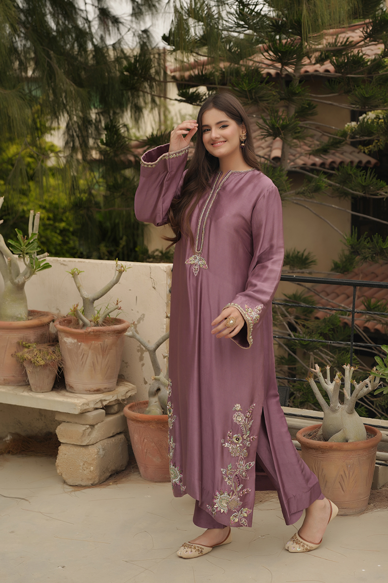 Mauve Gilded Bloom - Image 2