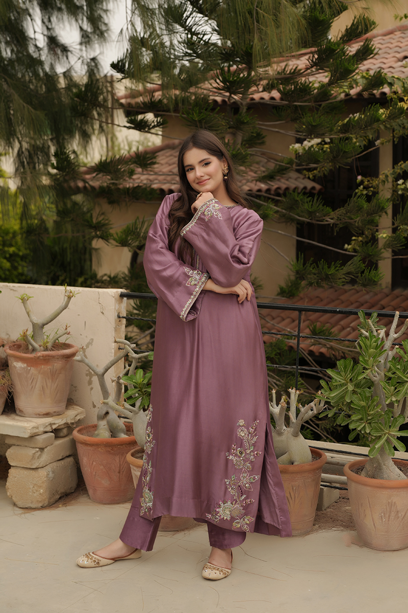 Mauve Gilded Bloom - Image 3