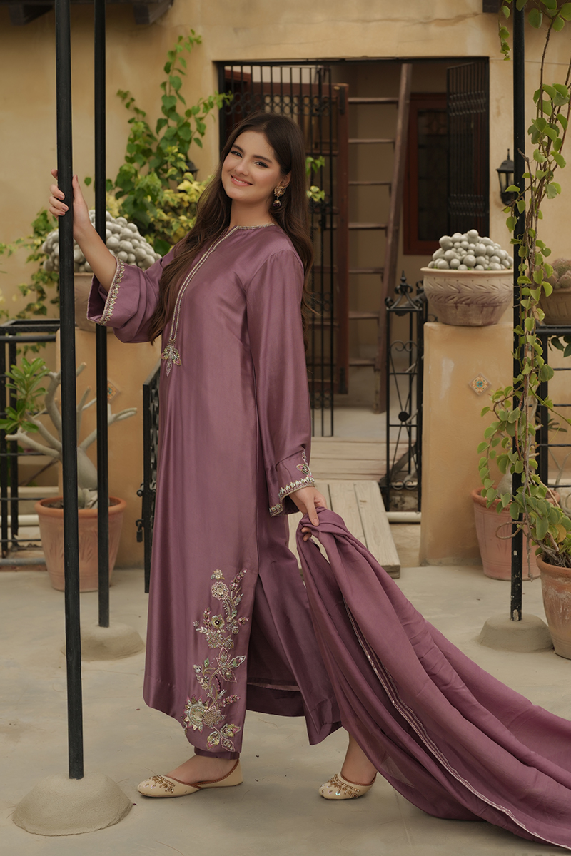Mauve Gilded Bloom - Image 7